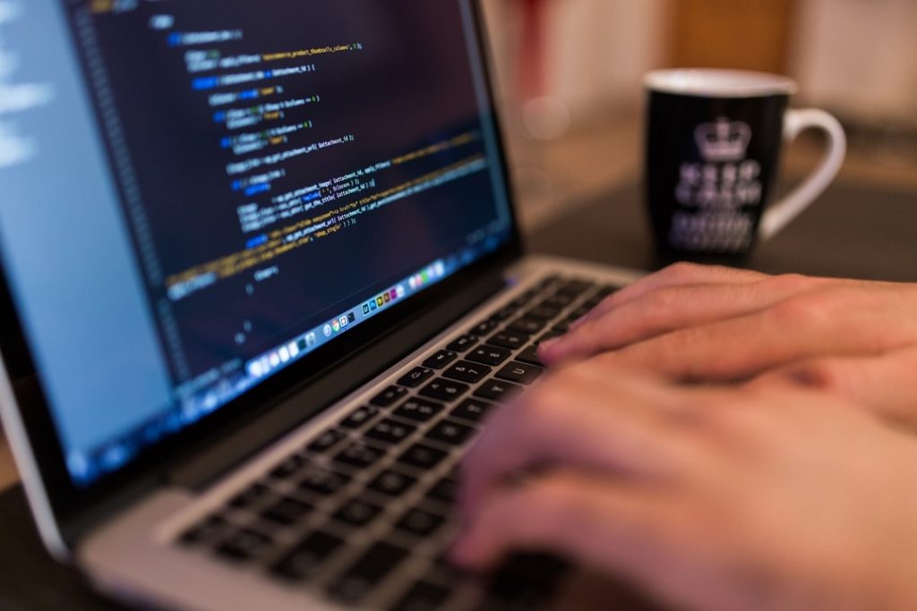 Mangotree Cyberverzekeringen: Gedekt tegen ransomware, ddos-aavallen, hacks en phising.